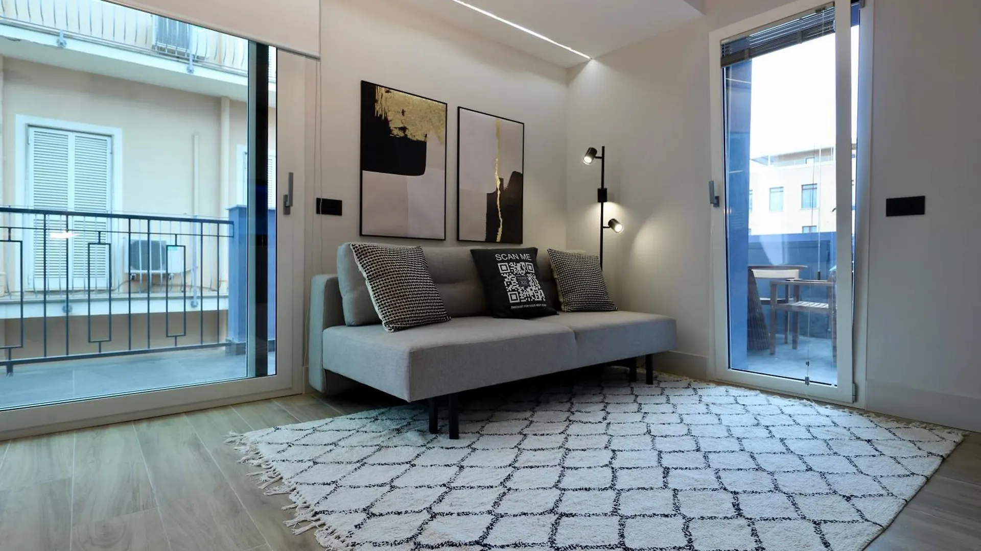 דירות אולביה Luxurious Garibaldi Penthouse - Terrace - Great View - Full Renovation - Historical Centre - Amazing