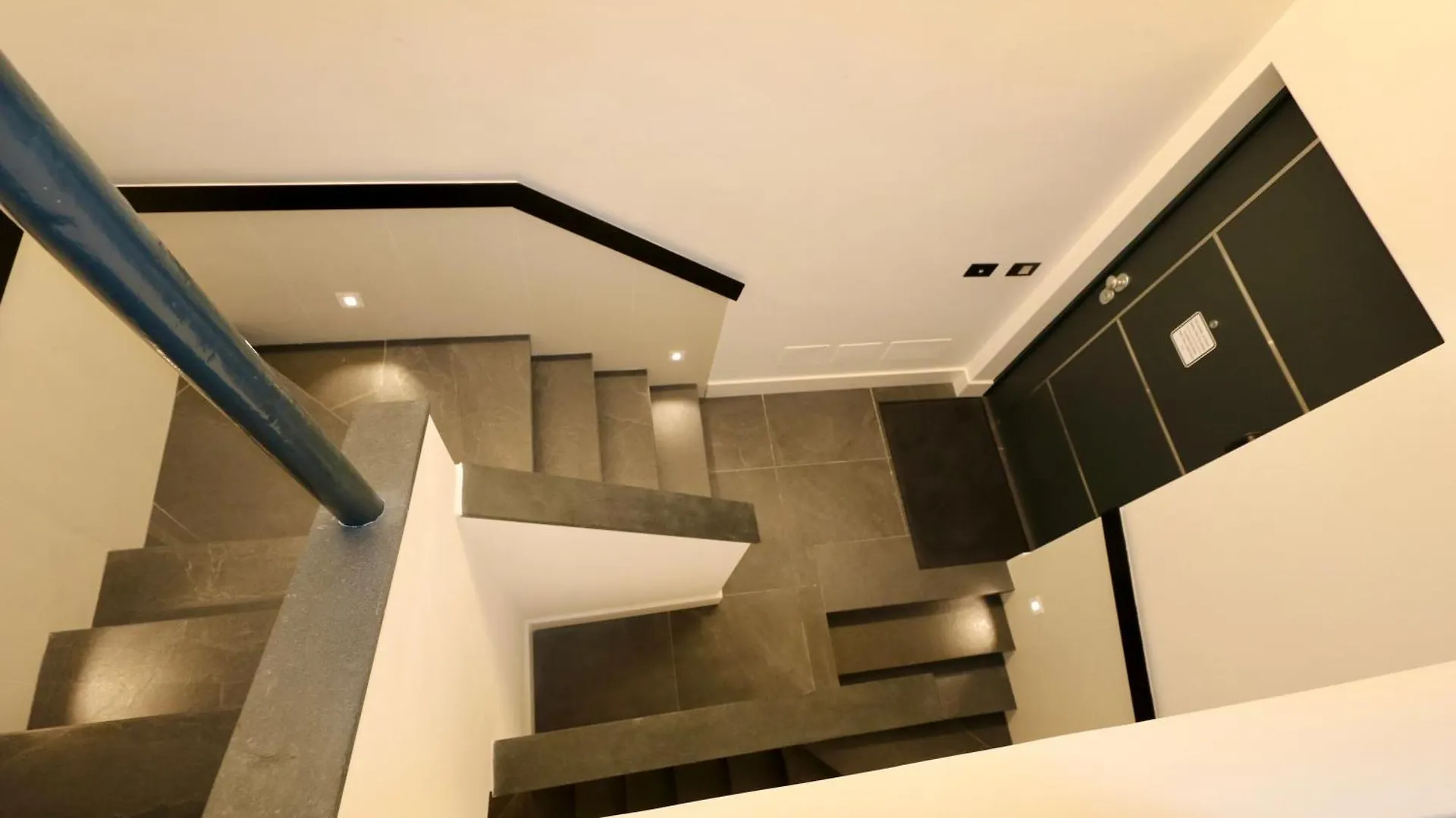 דירות אולביה Luxurious Garibaldi Penthouse - Terrace - Great View - Full Renovation - Historical Centre - Amazing איטליה