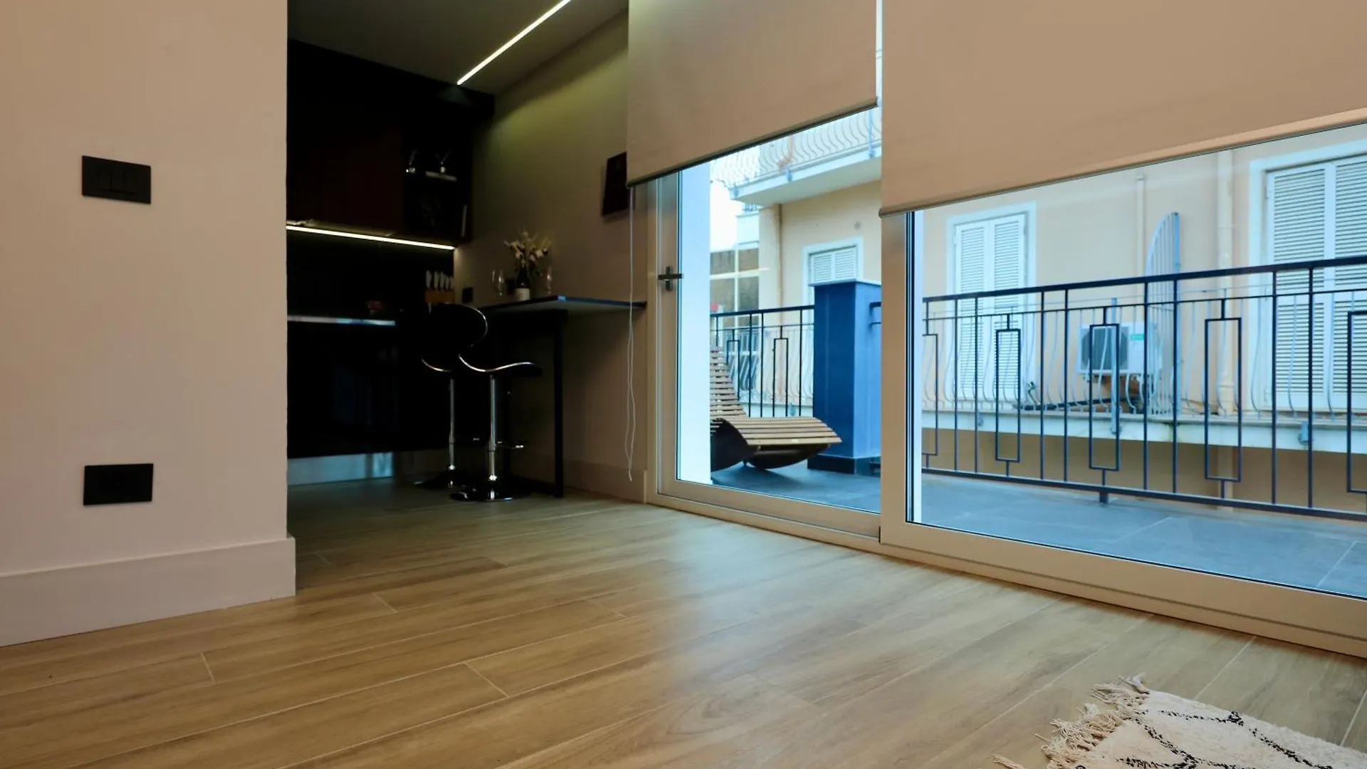 דירות אולביה Luxurious Garibaldi Penthouse - Terrace - Great View - Full Renovation - Historical Centre - Amazing איטליה