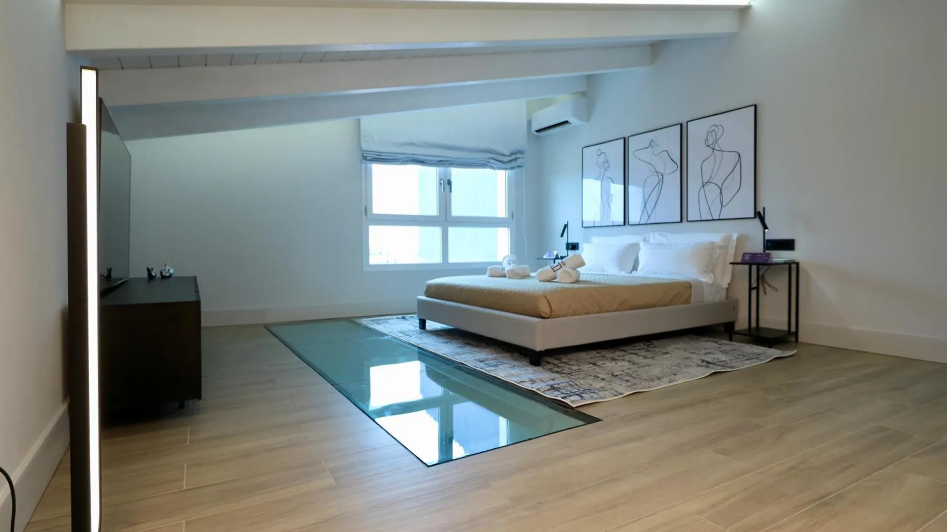 דירות אולביה Luxurious Garibaldi Penthouse - Terrace - Great View - Full Renovation - Historical Centre - Amazing